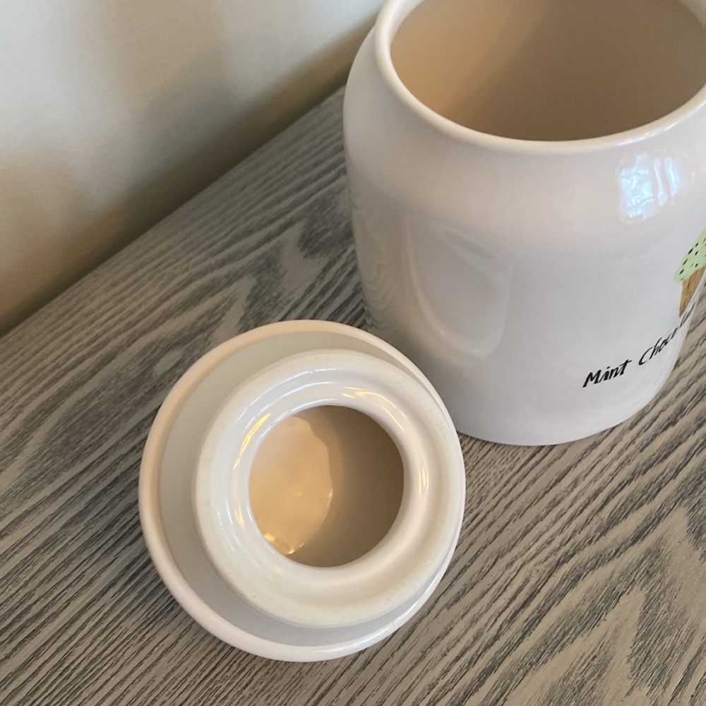 Rae Dunn Mint Chocolate Chip canister - Picture 4 of 5